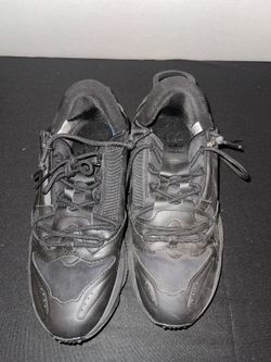 Adidas Originals Ozweego Zip Sneakers GZ2645 BLACK  Used  Size 7 1/2