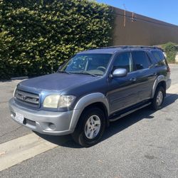 2004 Toyota Sequoia