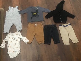 Clothes size 3-6 months pickup In Southwest Bakersfield