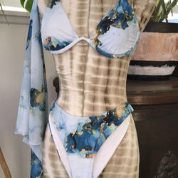 Bikini &Sarong