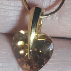 Pendant With Small Chain