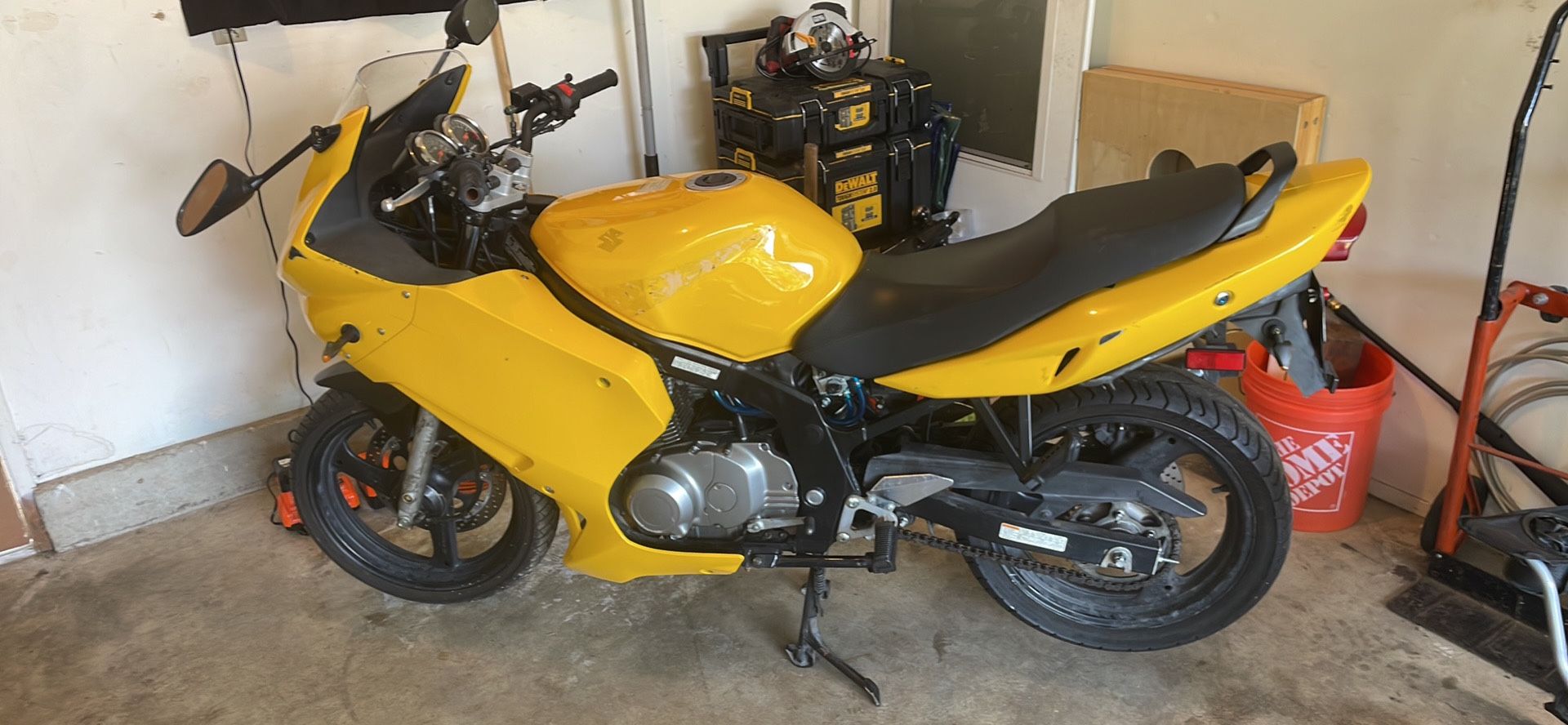 2004 Suzuki GS 500