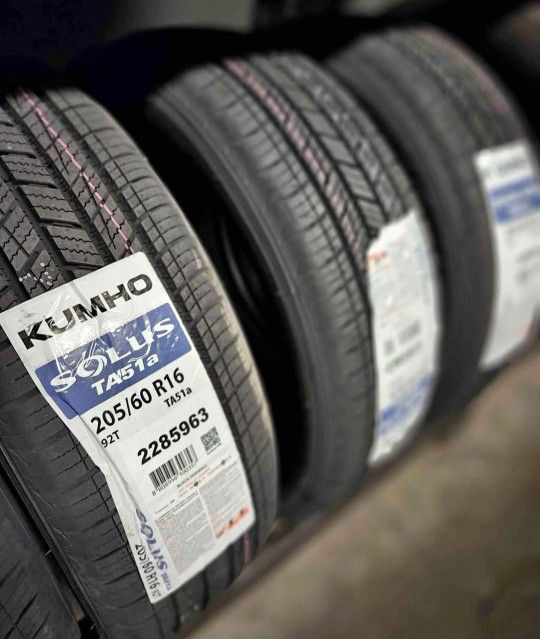 205/60R16 Kumho Set Of 4 New Tires