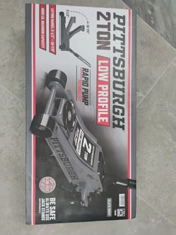 Car jack new in box