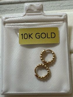 Small 10k gold huggie/hoops