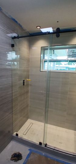 Shower doors 60"x80"