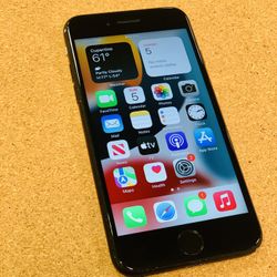 IPhone 7   128GB Fully unlocked 