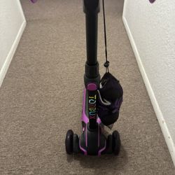  Girl Scooter 