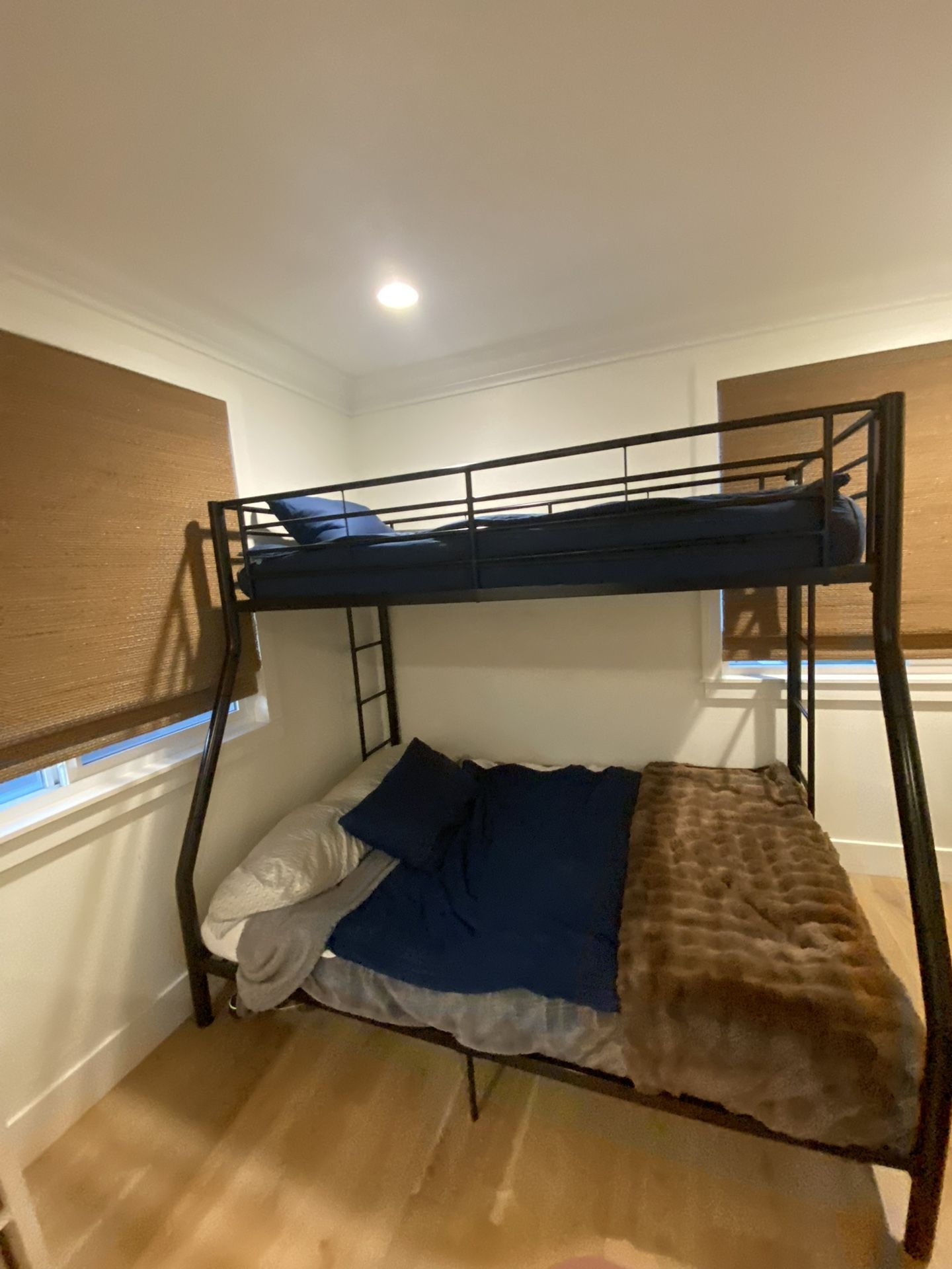 Black Metal Bunk Beds With Mattresses