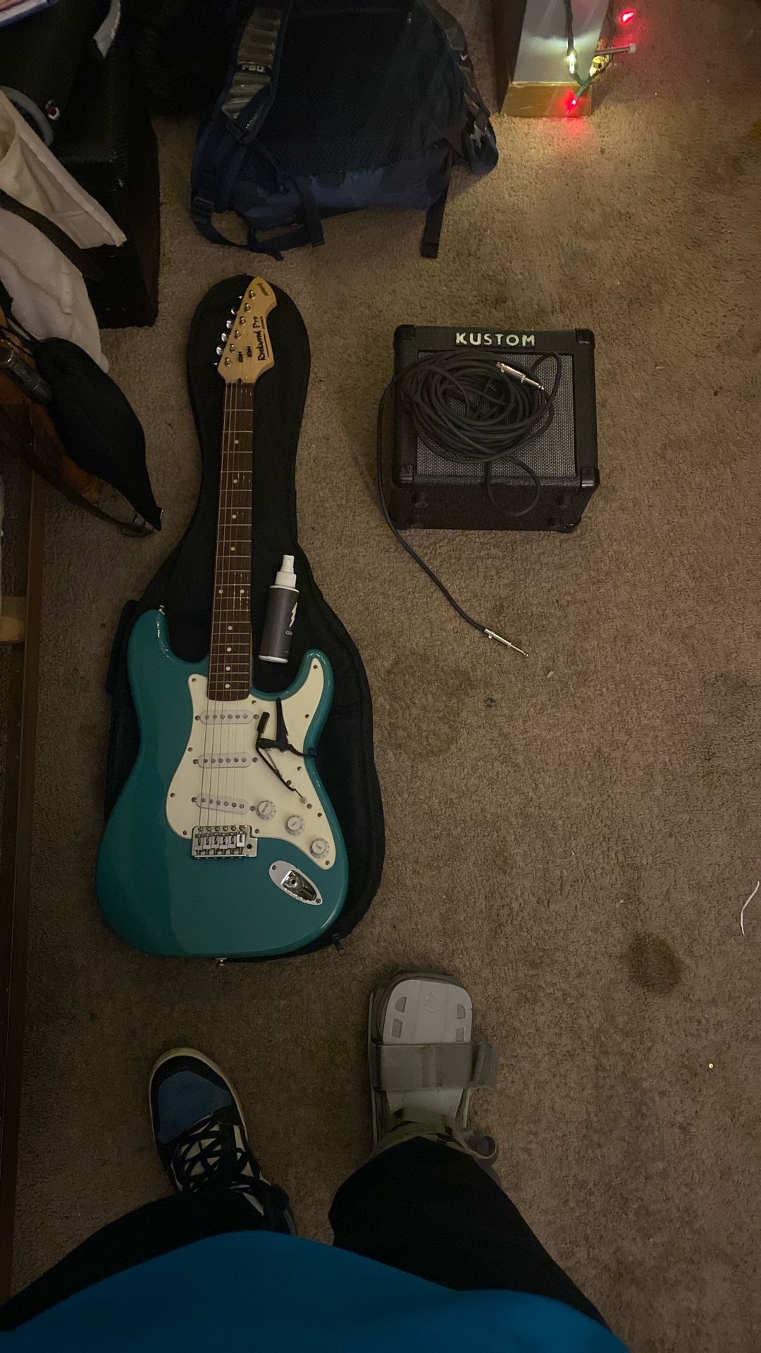 Electric guitar with amp