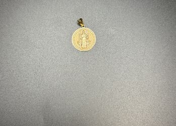14k gold pendant