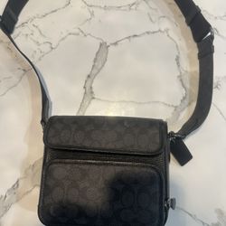Cross body Coach bag 