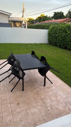 Outdoor Table And Chairs