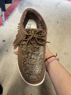 Women’s Shoe