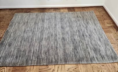 Hand Made Wool Area Rug 