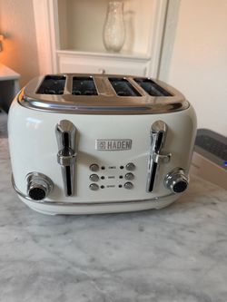 Vintage style toaster