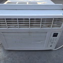 Window GE Air Conditioner
