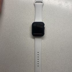Series 5 40mm Apple Watch