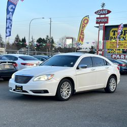 2011 Chrysler 200 Limited 