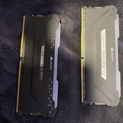 16gb Of DDR4 RAM 3200 Mhz Corsair Vengernce Rgb Pro