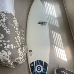 Surfboard - Pyzel Phantom 6’