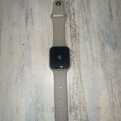 Apple Watch SE 2021 version 10.6.1 