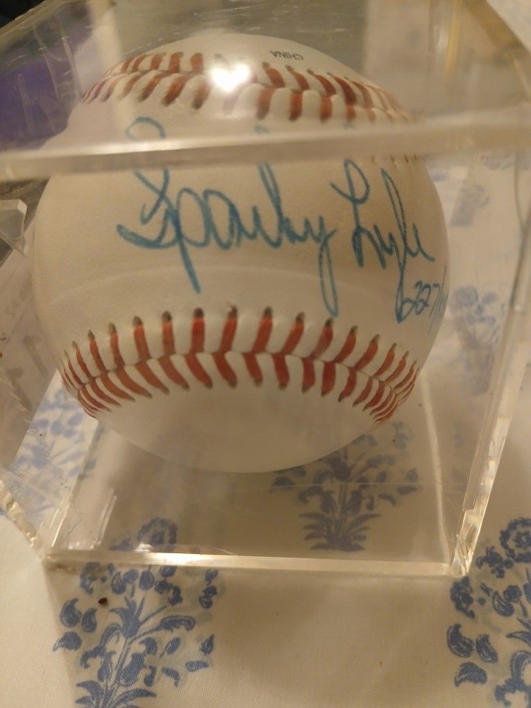 Sparky Lyle AUTHENTIC AUTOGRAPHED 227/1500  Baseball