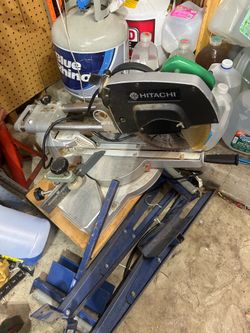Hitachi slide compound saw
