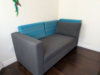 Ikea couch expandable