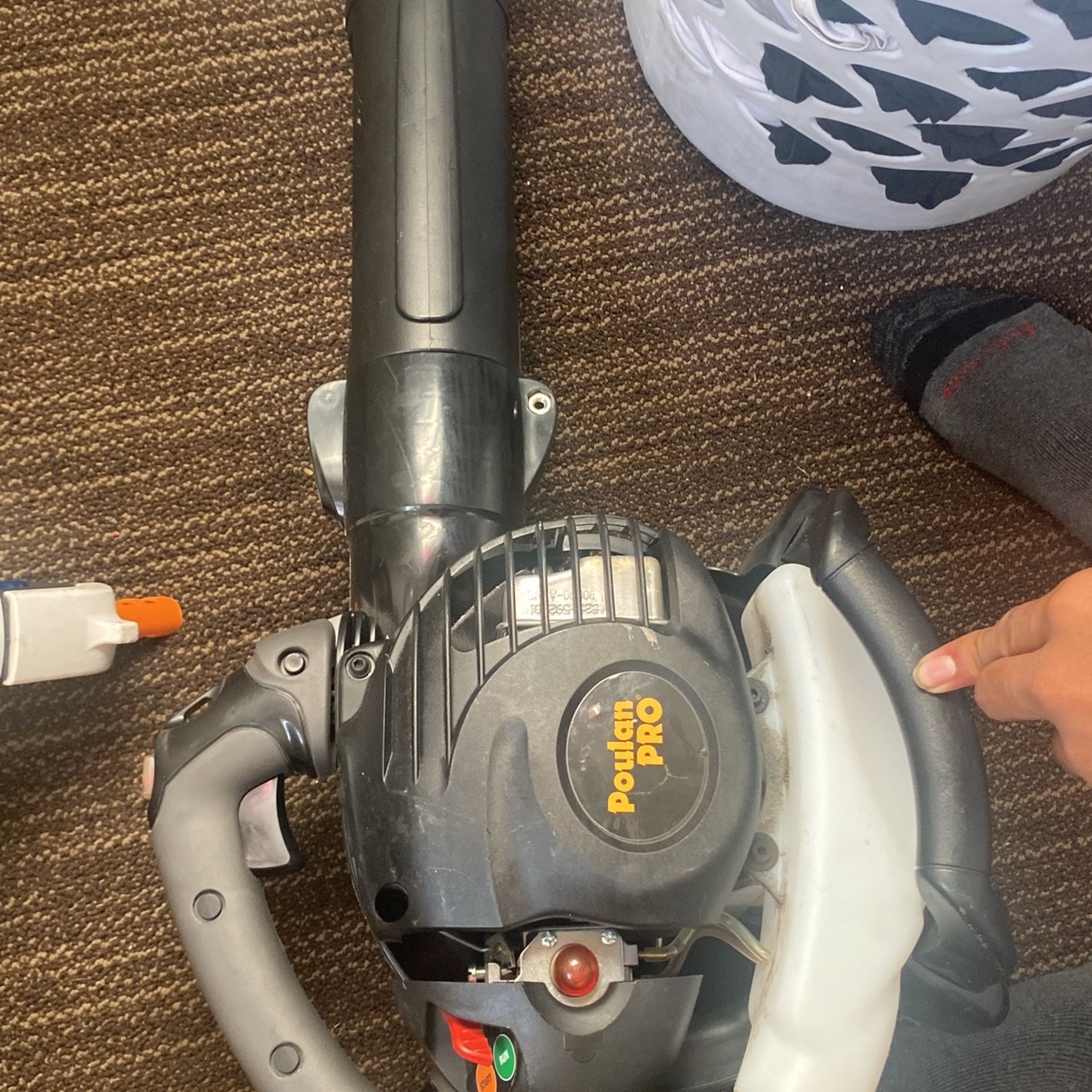 Leaf Blower