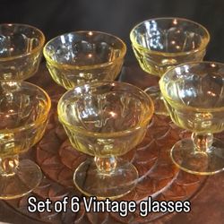 Vintage sherbet/ Champagne Glassss