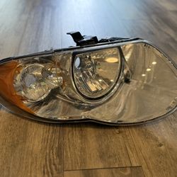 2005 Town & Country Passenger Right Oem Head Light Headlight Lamp L1ZPI