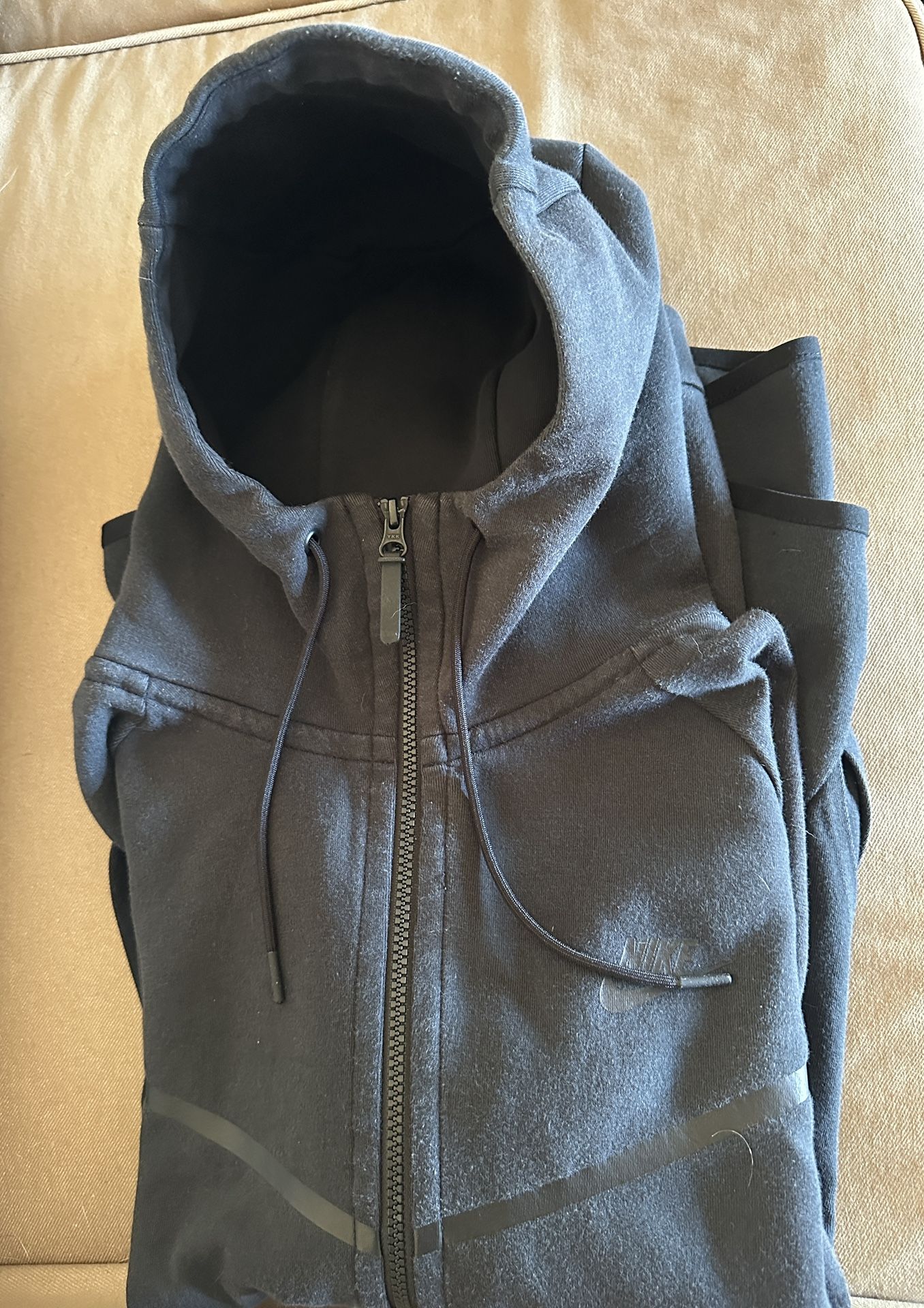 Nike Zip Up Sweatshirt