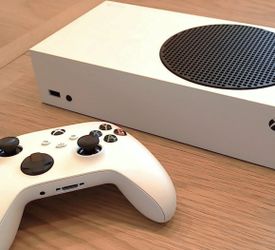 Xbox Series S Console Controller