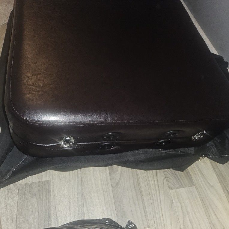 Master Portable Massage Table