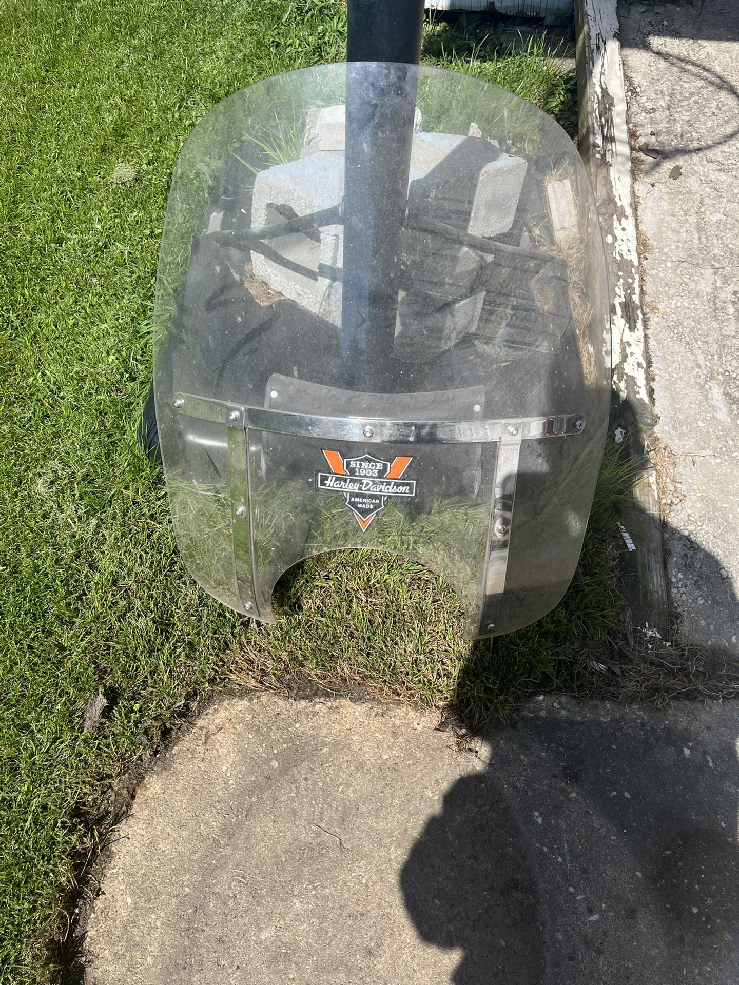 Harley Windshield 75
