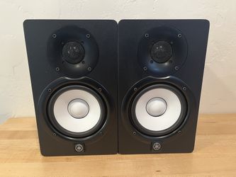 Yamaha HS5 5 inch Powered Studio Monitor Pair - Black