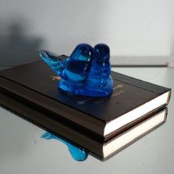 80's SIGNED BLUE GLASS DOUBLE BIRDS PAPERWEIGHT 4"×2.5" - B70