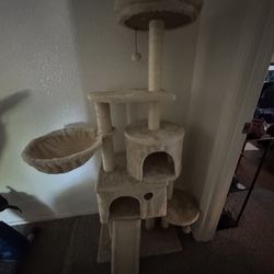 Cat tree 