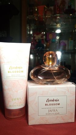 JAFRA perfume/ body lotion