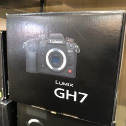Panasonic Lumix GH7