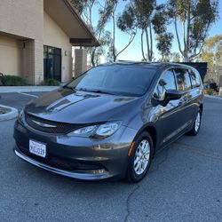 2022 Chrysler Voyager
