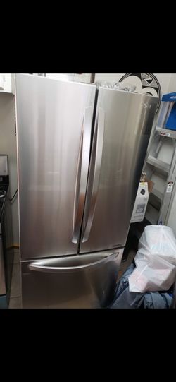 LG REFRIGERATOR $350