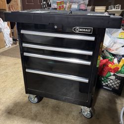 Kobalt Toolbox Cart w/built In power strip 