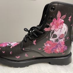 Black Leather Pink Skull Boots