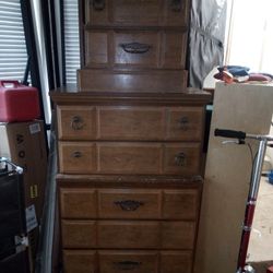 5 Drawer Dresser And Bedside Table