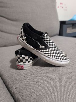 Kids slide on Vans