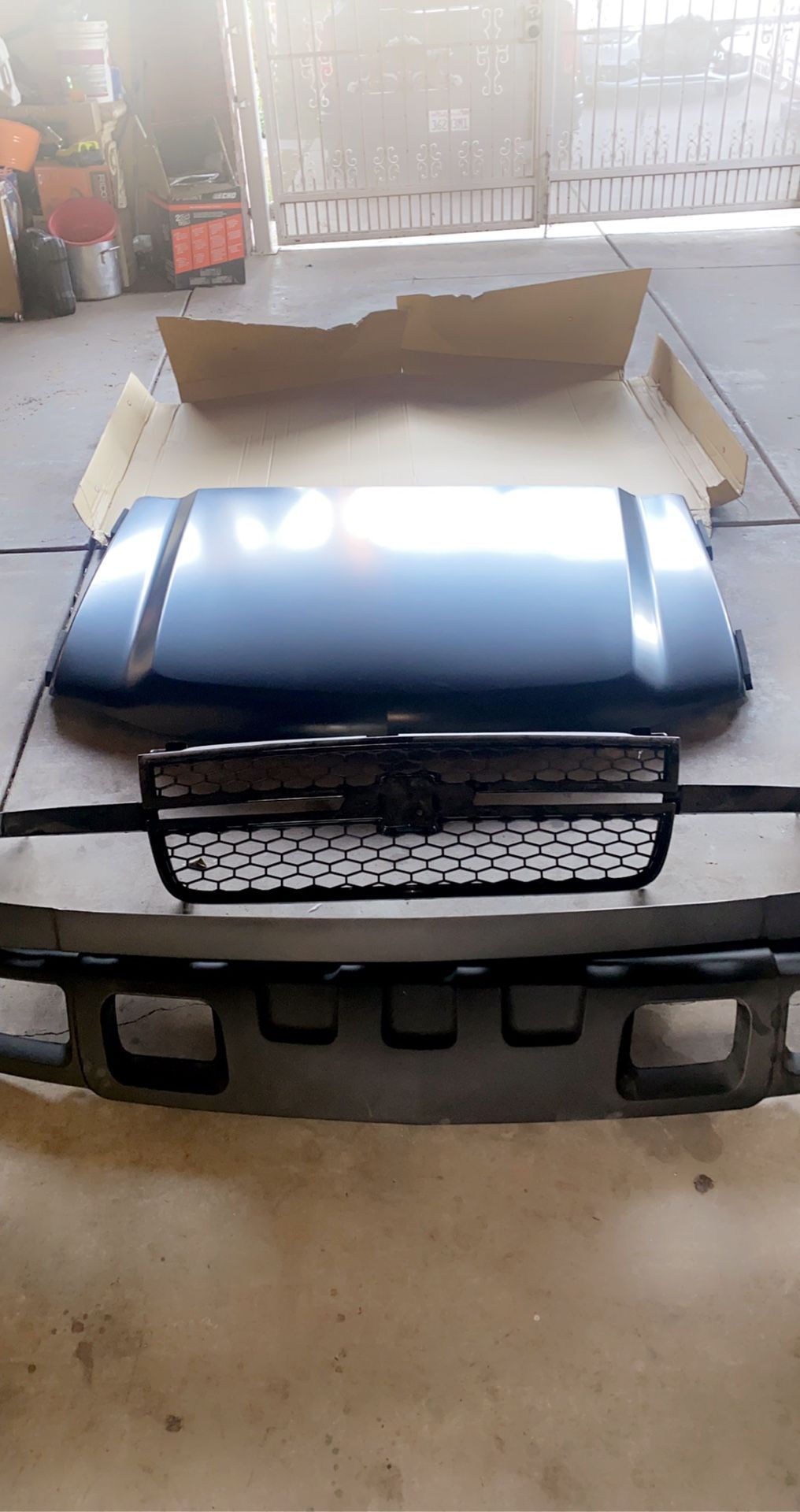 03-07 Silverado HD Front