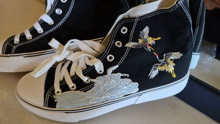 Women's canvas high-top sneaker, embroidered
