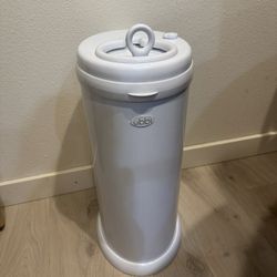 Ubbi Steel Diaper Pail, Baby Diaper Disposal